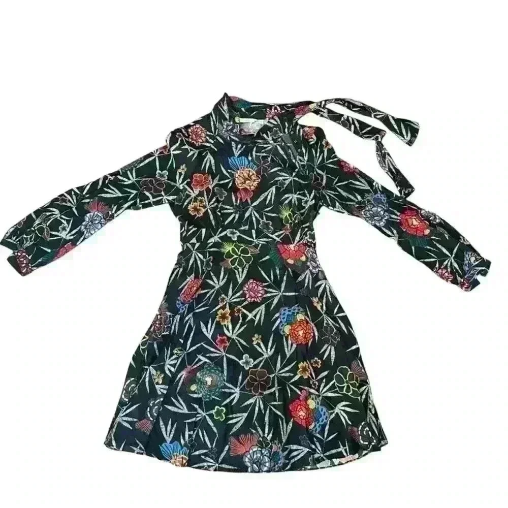 Beautiful & Other Stories Black Floral Dress. Tie neck, side zipper size US 8